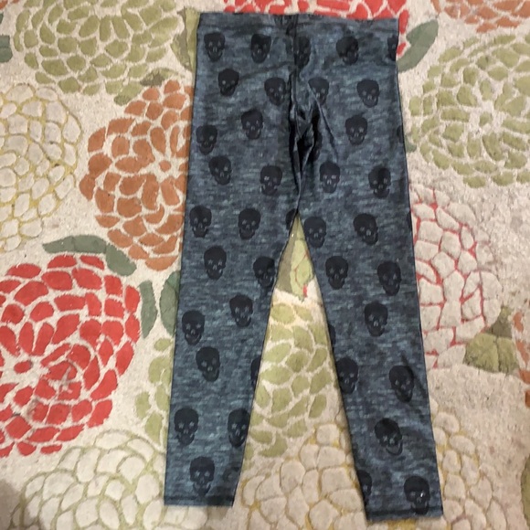 Terez skull leggings - Picture 4 of 4